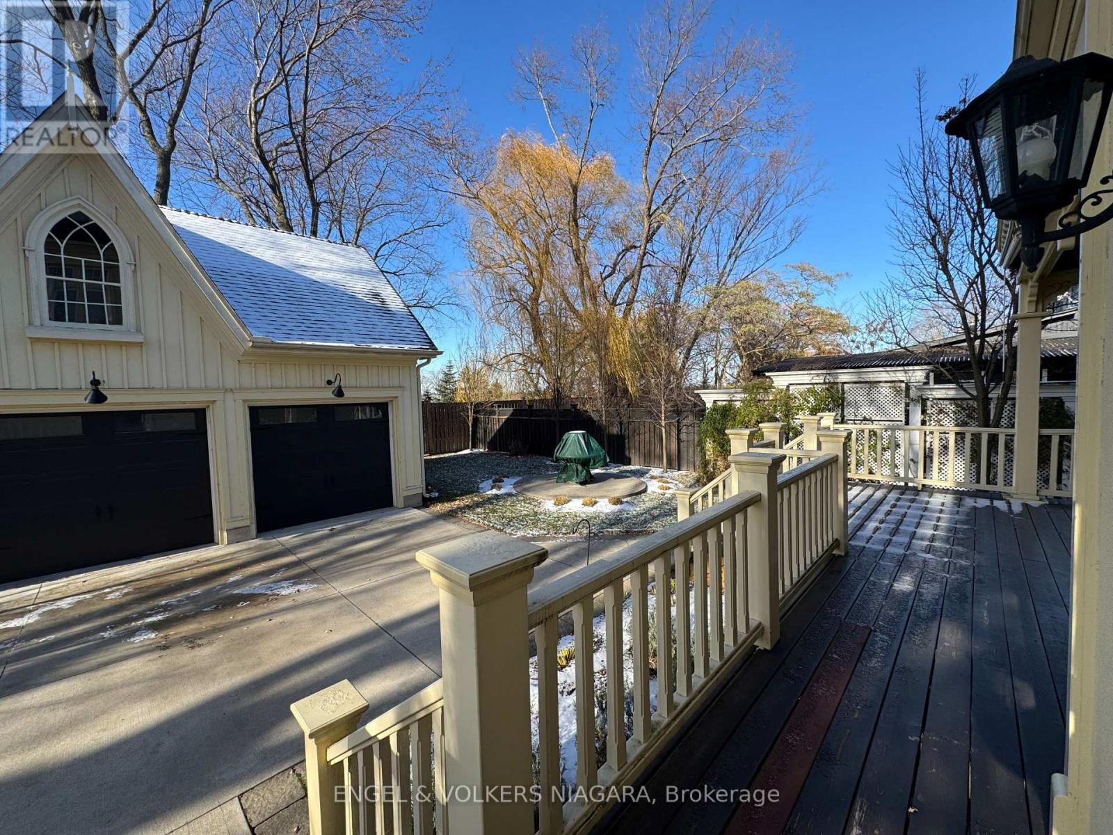 14650 Niagara Parkway, Niagara-On-The-Lake, Ontario  L0S 1J0 - Photo 4 - X12609446