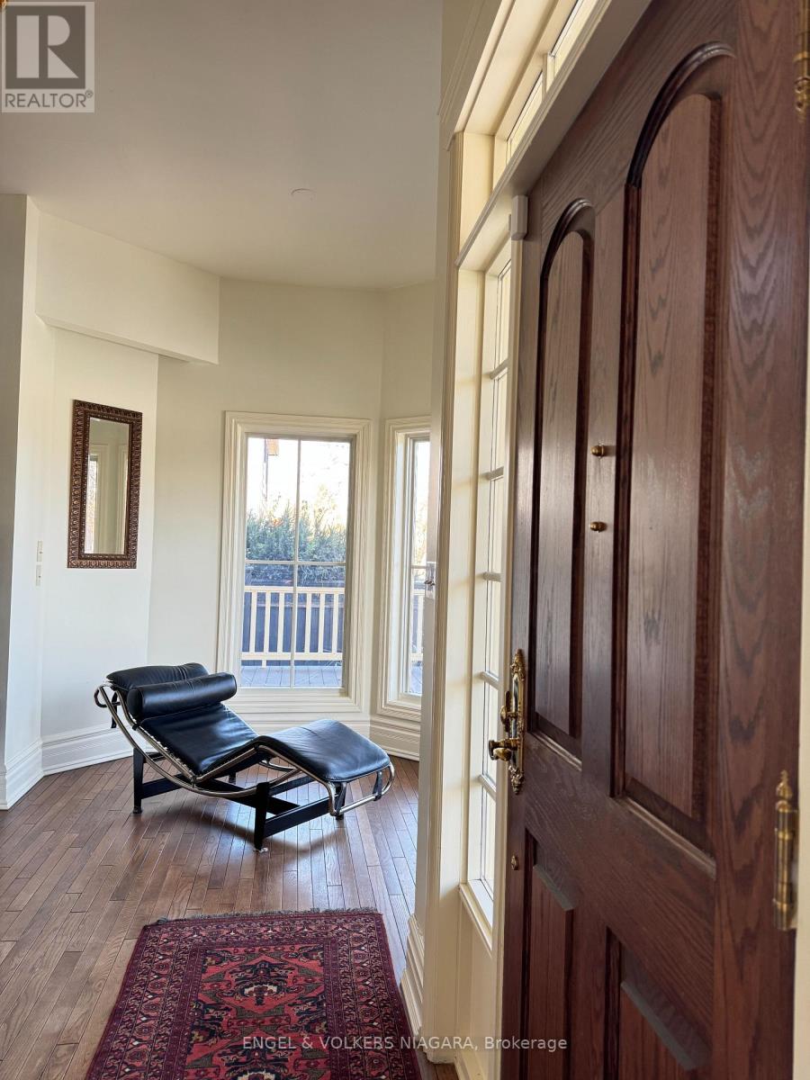 14650 Niagara Parkway, Niagara-On-The-Lake, Ontario  L0S 1J0 - Photo 7 - X12609446