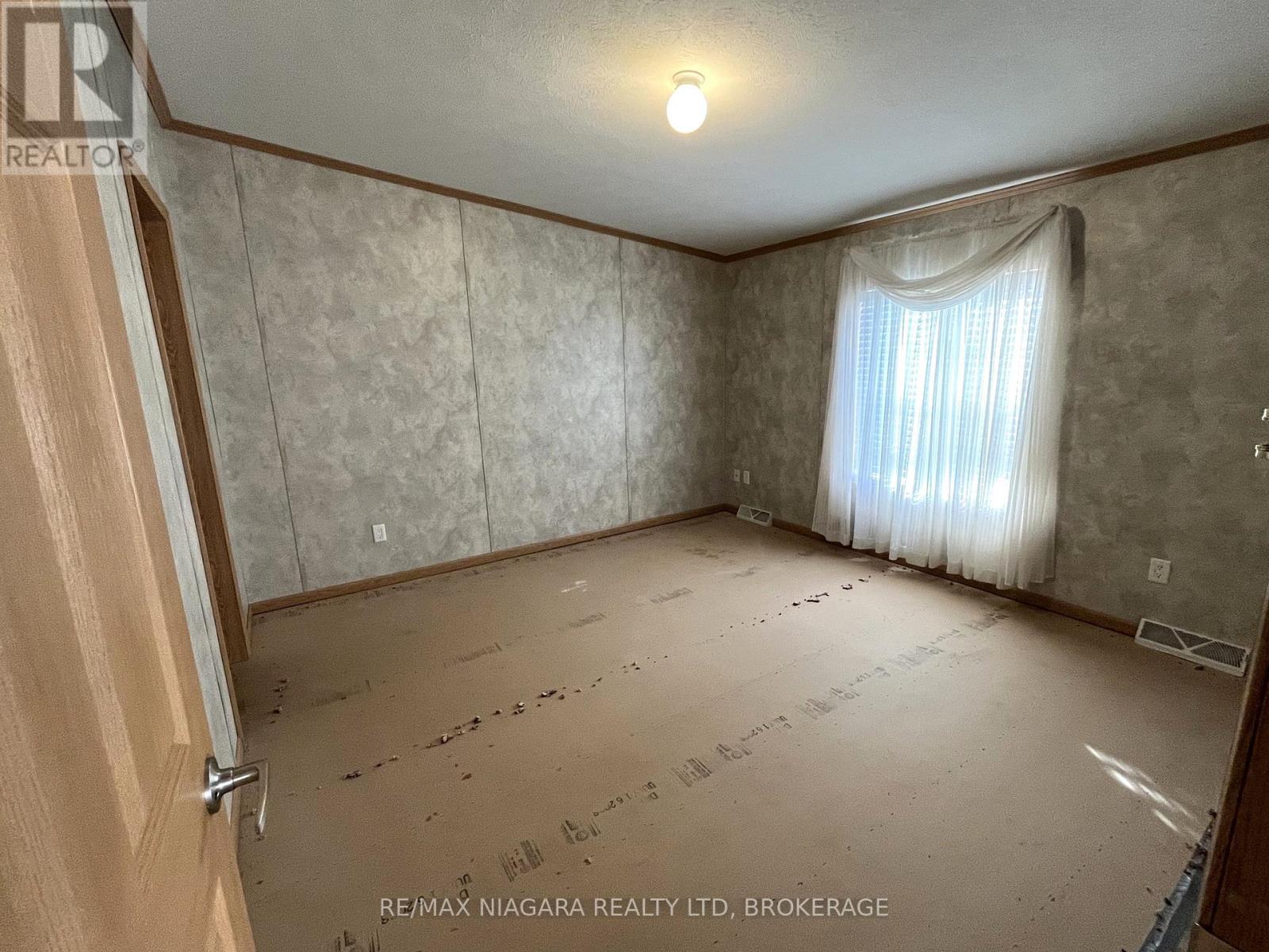 260 - 3033 Townline Road, Fort Erie, Ontario  L0S 1S1 - Photo 15 - X12609598