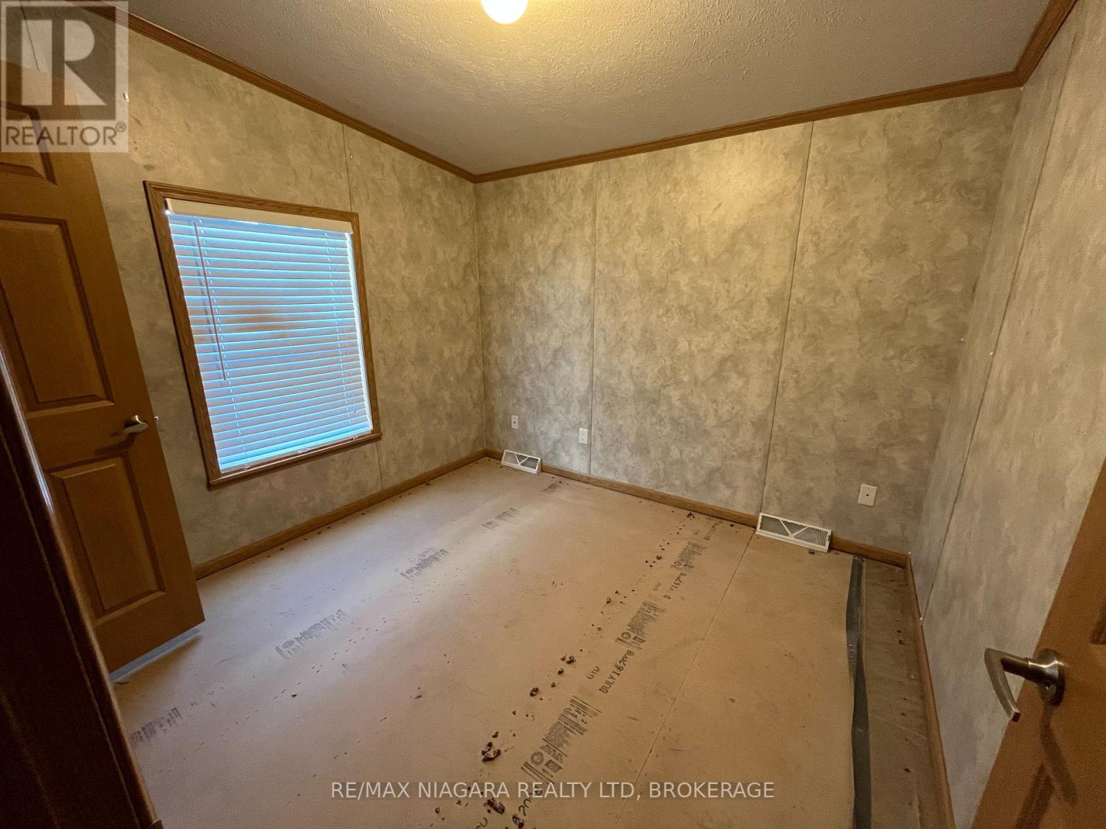 260 - 3033 Townline Road, Fort Erie, Ontario  L0S 1S1 - Photo 9 - X12609598