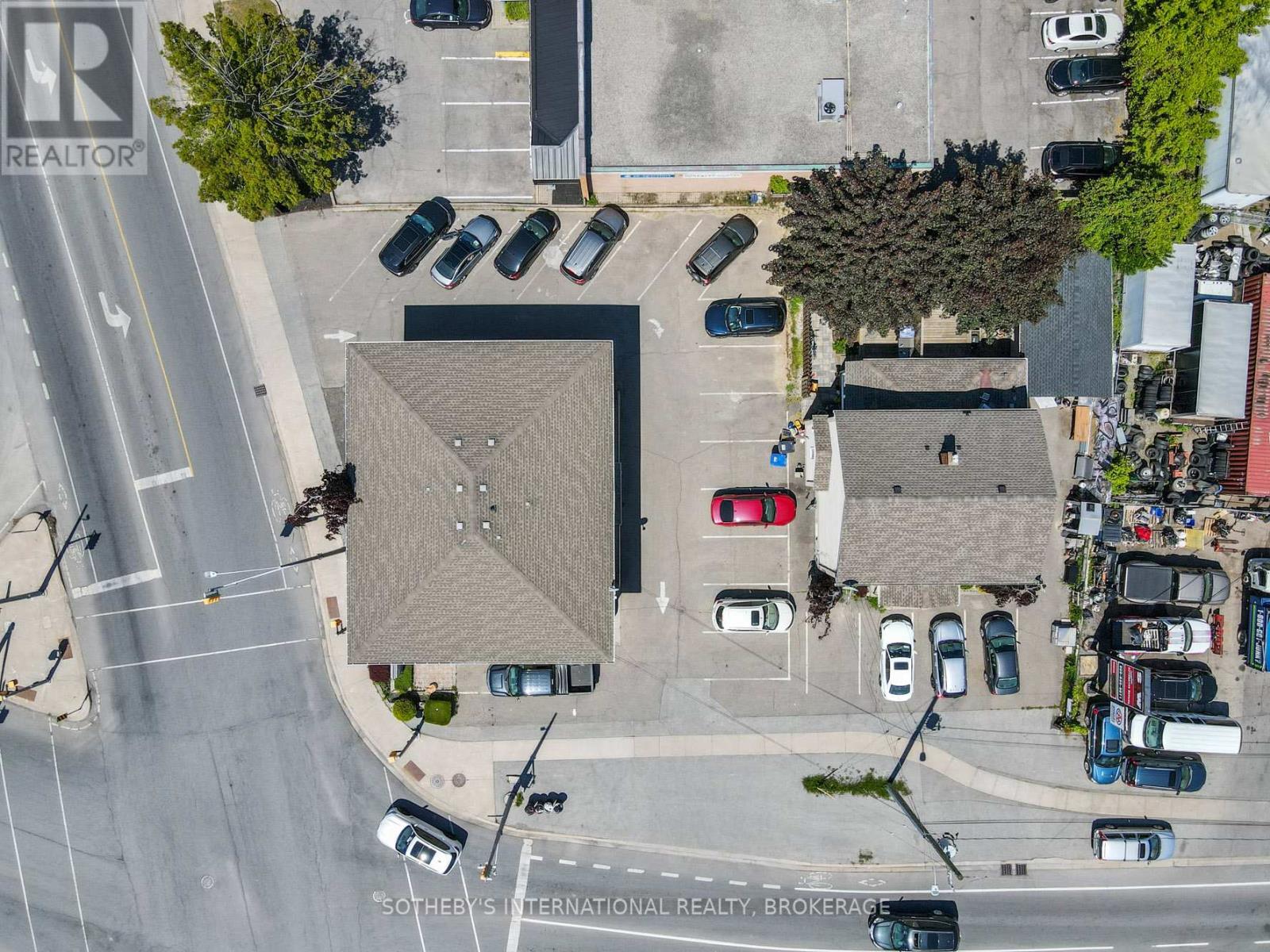 117 Lakeport Road, St. Catharines, Ontario  L2N 4R2 - Photo 12 - X12610152