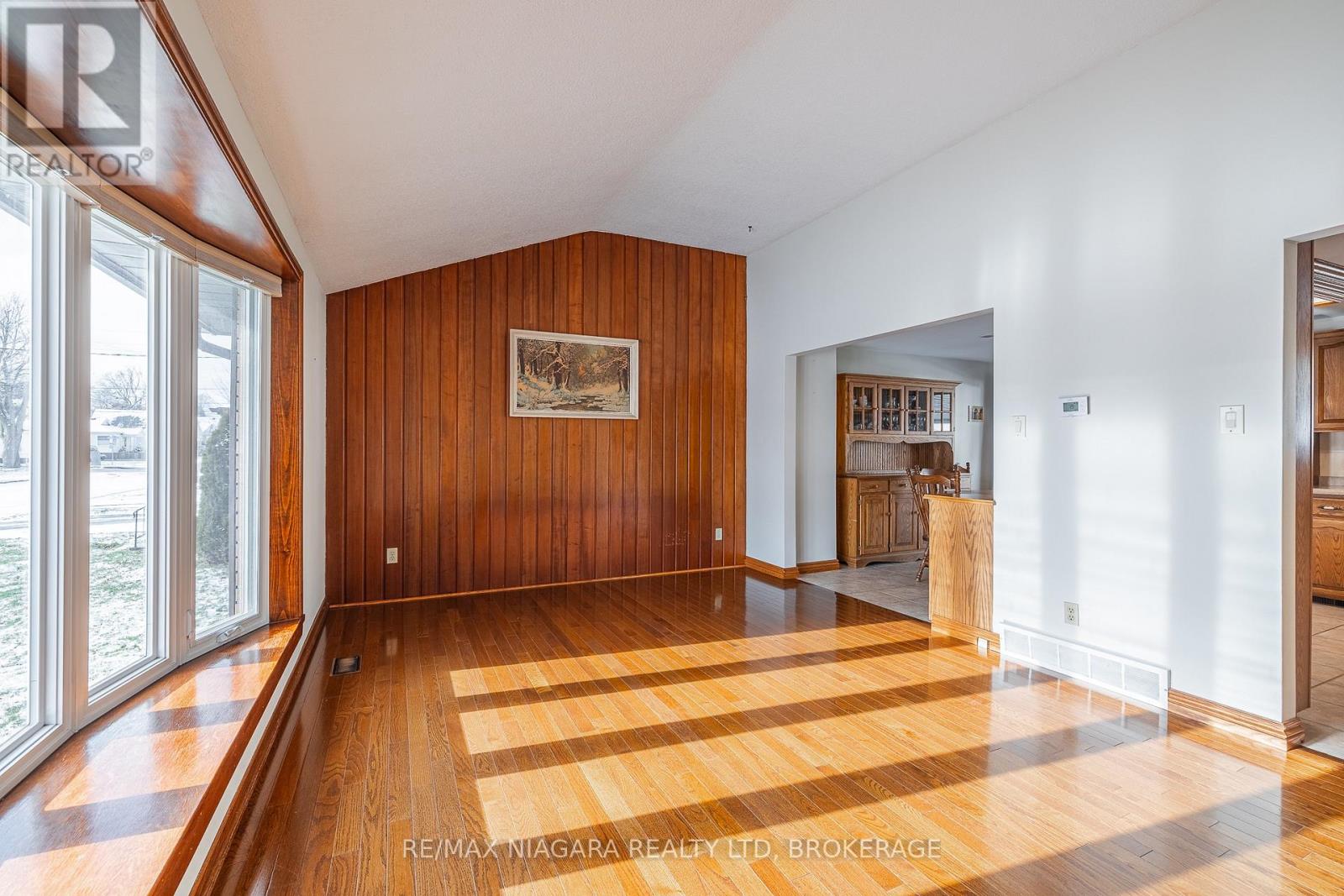 5923 Keith Street, Niagara Falls, Ontario  L2J 1J8 - Photo 11 - X12610186