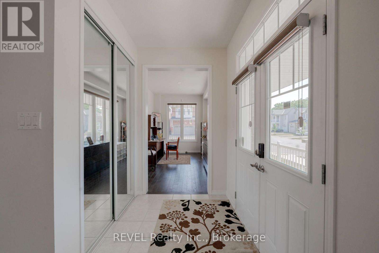 8797 Pawpaw Lane, Niagara Falls, Ontario  L2H 3S4 - Photo 14 - X12610364