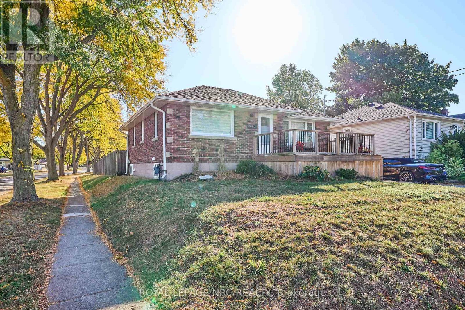 2862 Dorchester Road, Niagara Falls, Ontario  L2J 2Z3 - Photo 2 - X12610530