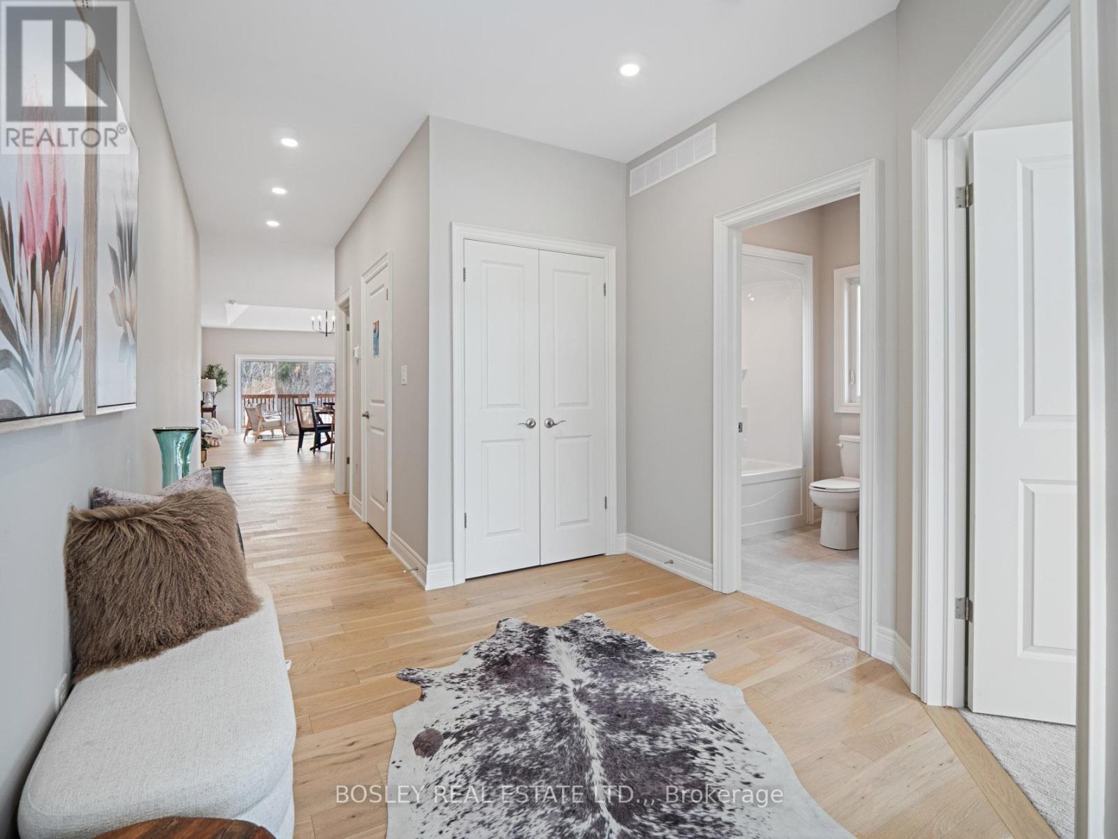 503 Royal Ridge Drive, Fort Erie, Ontario  L0S 1N0 - Photo 4 - X12610786