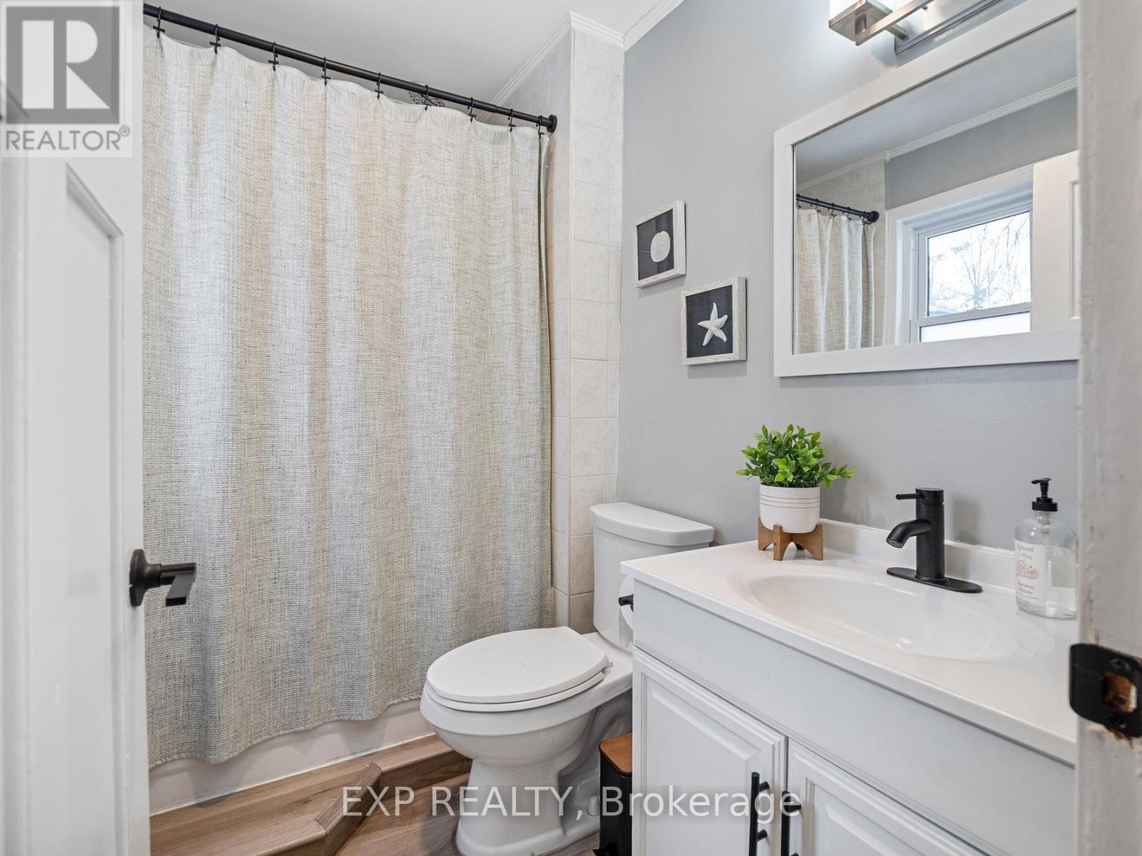 4354 Fifth Avenue, Niagara Falls, Ontario  L2E 4R2 - Photo 14 - X12611046