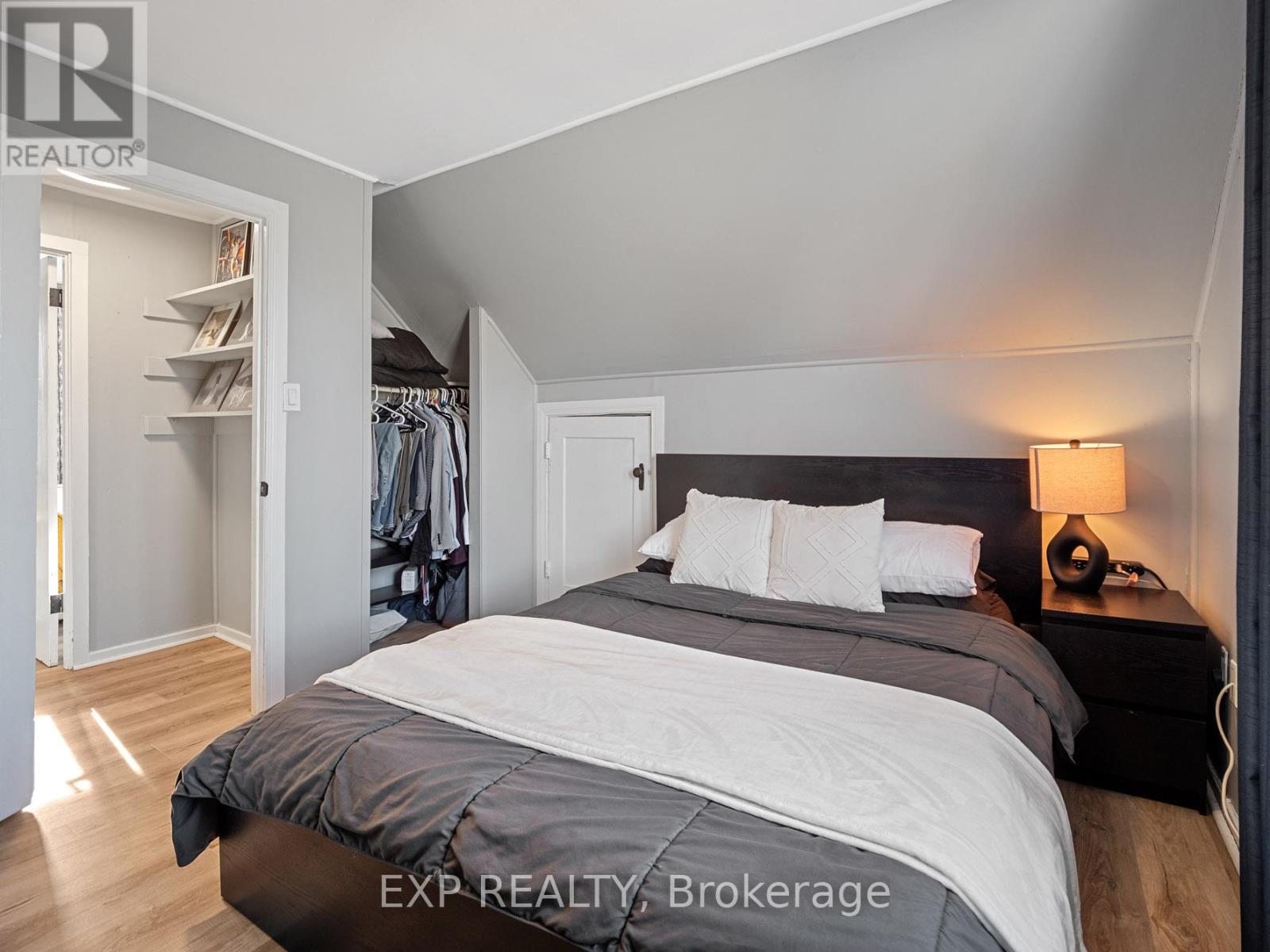 4354 Fifth Avenue, Niagara Falls, Ontario  L2E 4R2 - Photo 18 - X12611046