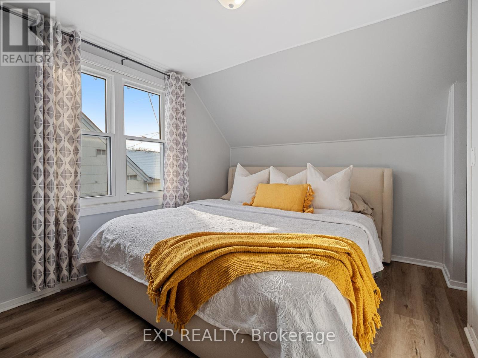 4354 Fifth Avenue, Niagara Falls, Ontario  L2E 4R2 - Photo 20 - X12611046