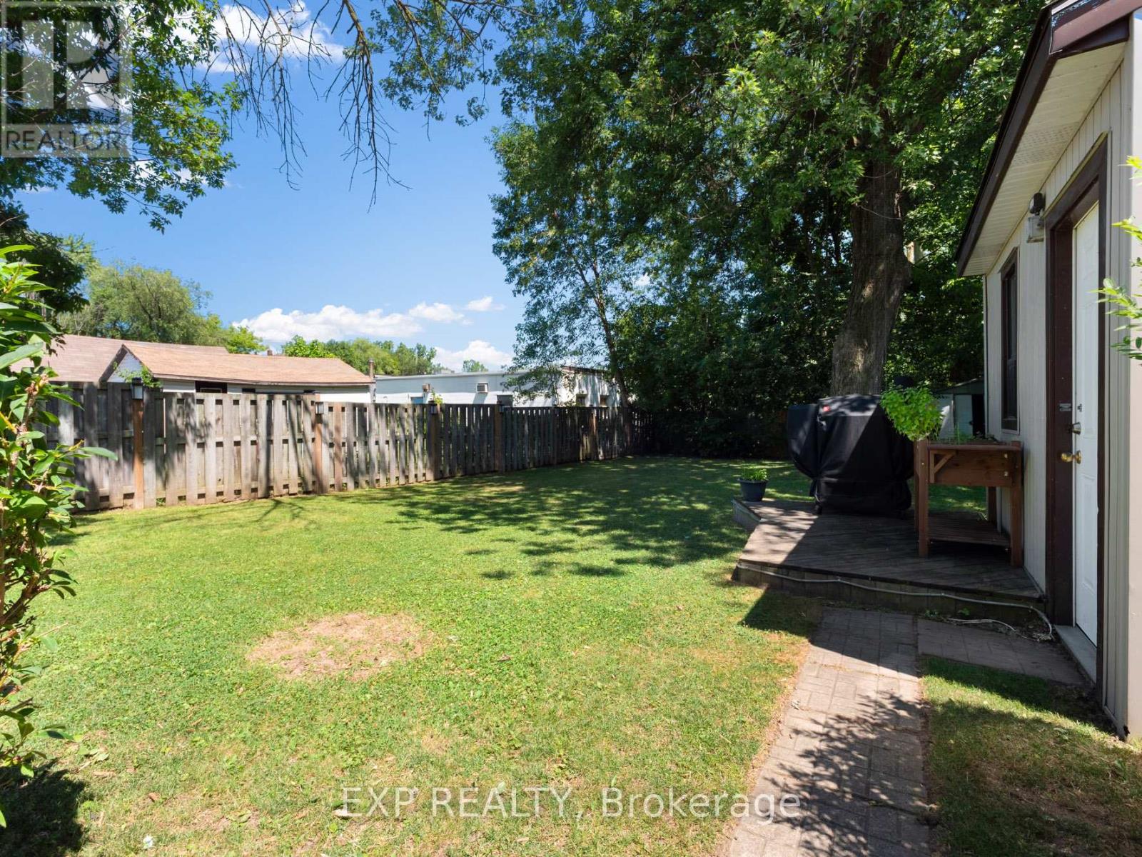 4354 Fifth Avenue, Niagara Falls, Ontario  L2E 4R2 - Photo 25 - X12611046