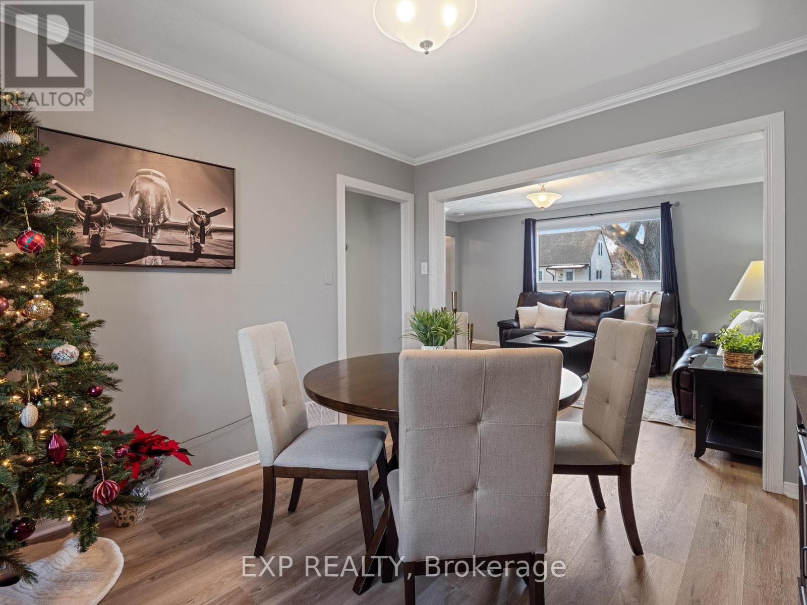 4354 Fifth Avenue, Niagara Falls, Ontario  L2E 4R2 - Photo 9 - X12611046