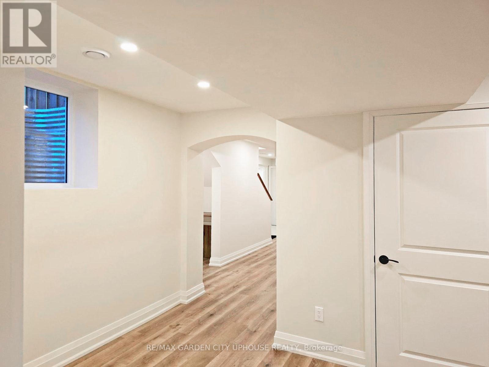 Lower - 11 Manhattan Court, St. Catharines, Ontario  L2R 0B8 - Photo 8 - X12611066