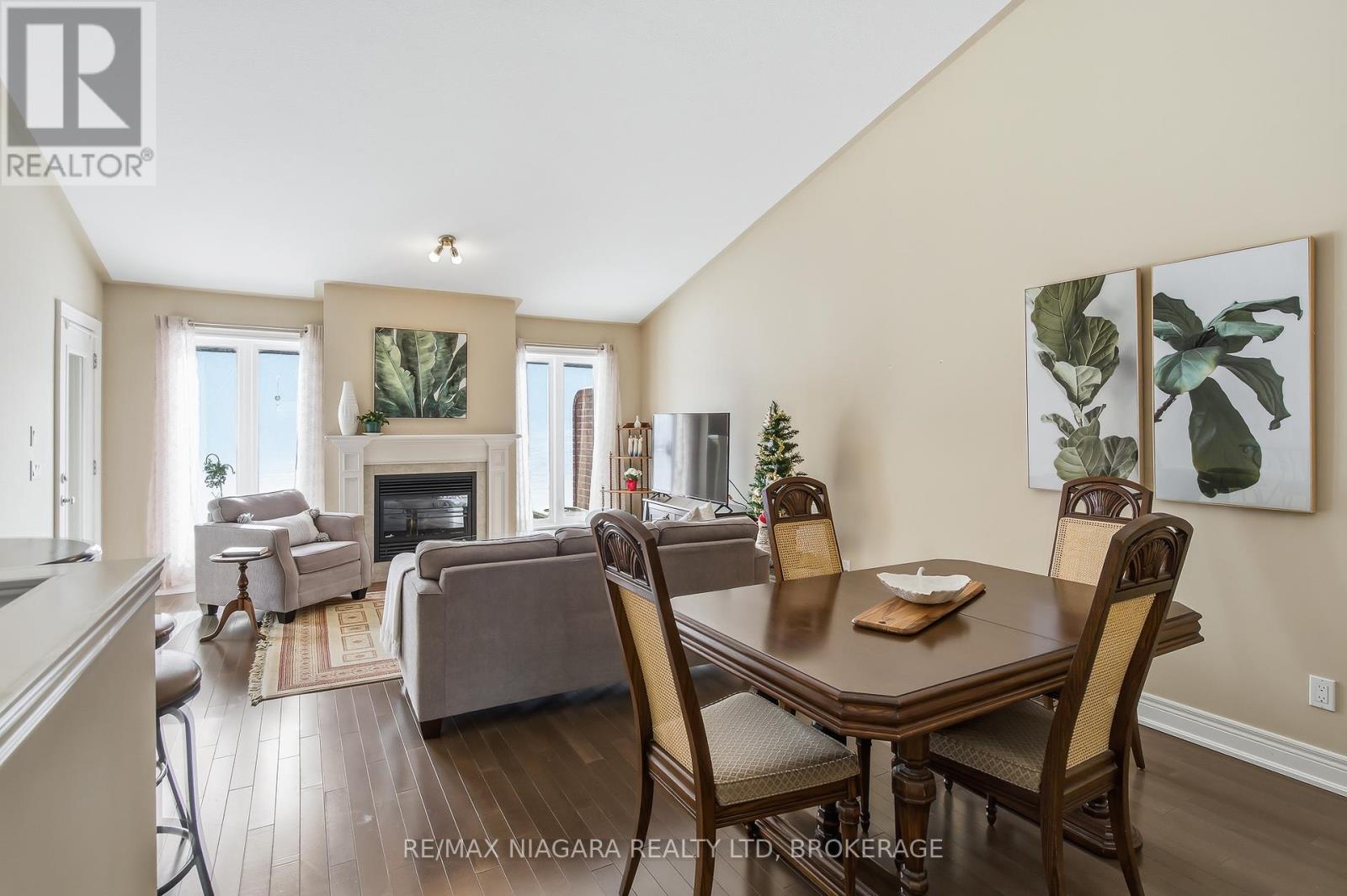 3959 Lower Coach Road, Fort Erie, Ontario  L0S 1S0 - Photo 11 - X12613158