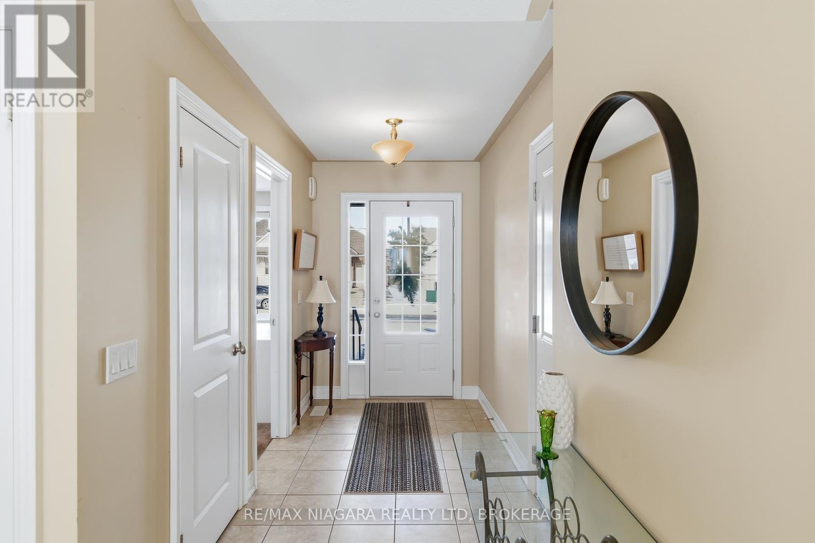 3959 Lower Coach Road, Fort Erie, Ontario  L0S 1S0 - Photo 5 - X12613158