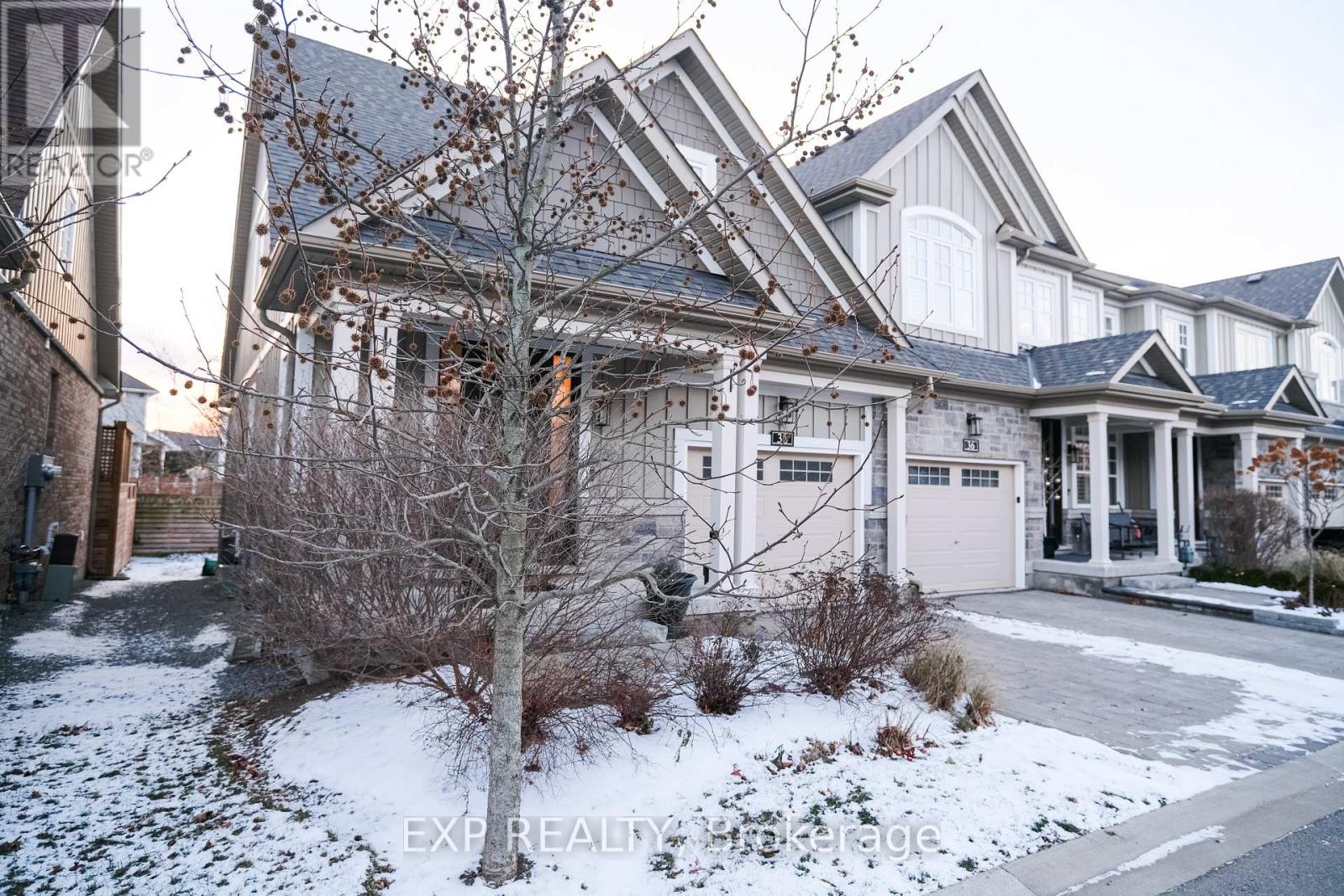 38 Windsor Circle, Niagara-On-The-Lake, Ontario  L0S 1J0 - Photo 3 - X12613546
