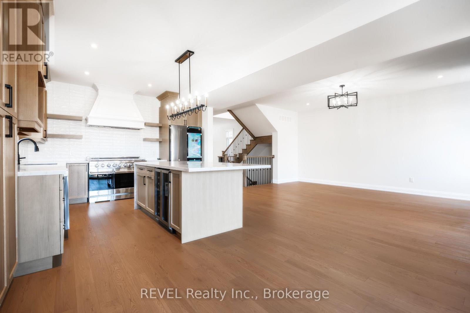 1186 Uppers Lane, Thorold, Ontario  L2V 0H1 - Photo 7 - X12614650