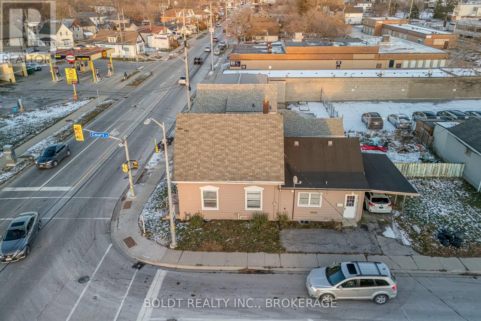 132 Welland Avenue, St. Catharines, Ontario  L2R 2N6 - Photo 17 - X12614842