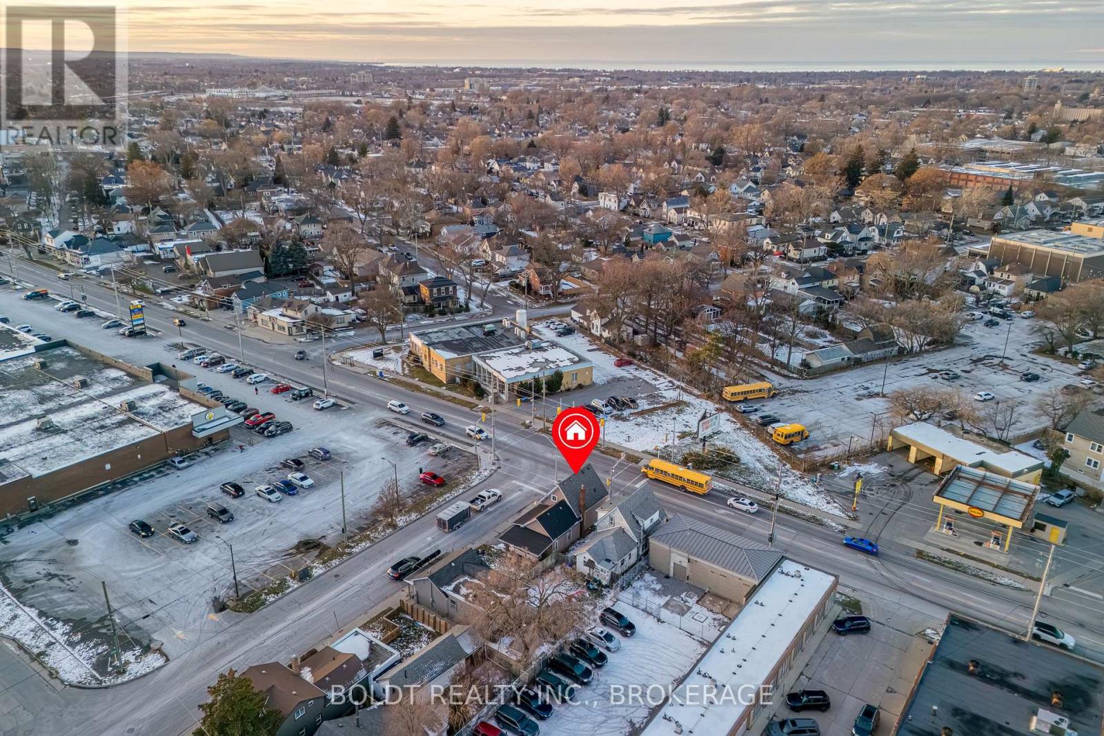 132 Welland Avenue, St. Catharines, Ontario  L2R 2N6 - Photo 21 - X12614842