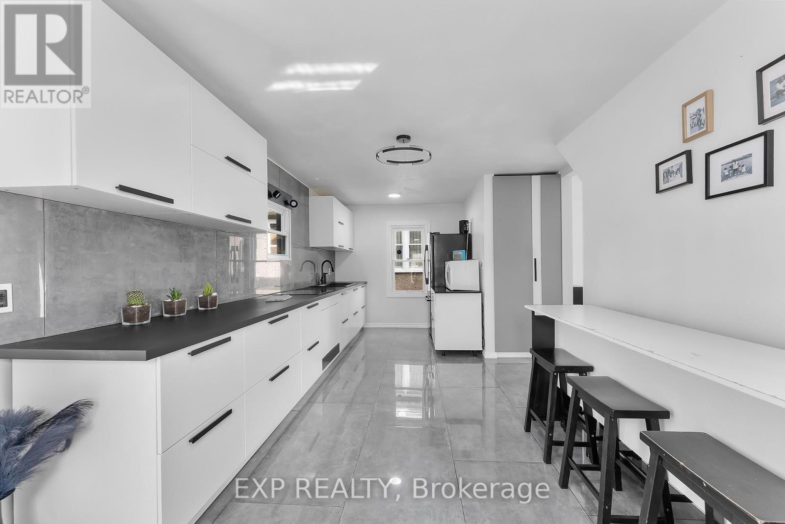 249 Wallace Avenue S, Welland, Ontario  L3B 1R7 - Photo 11 - X12614908