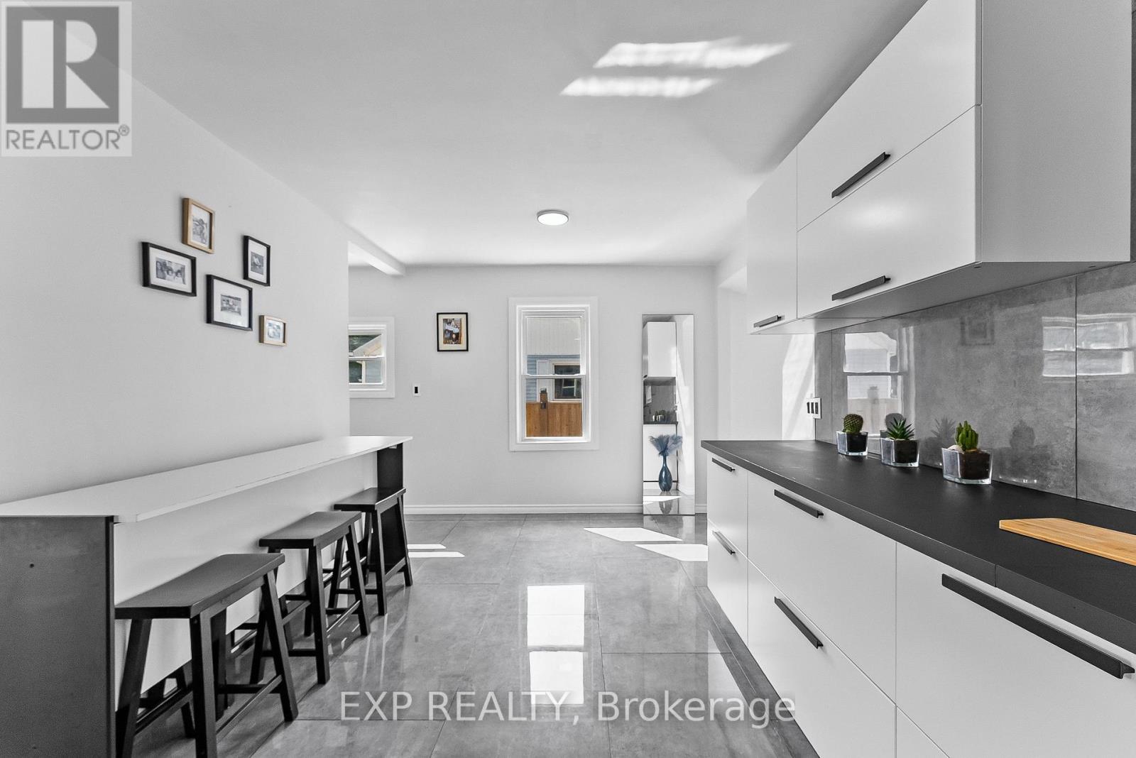 249 Wallace Avenue S, Welland, Ontario  L3B 1R7 - Photo 13 - X12614908