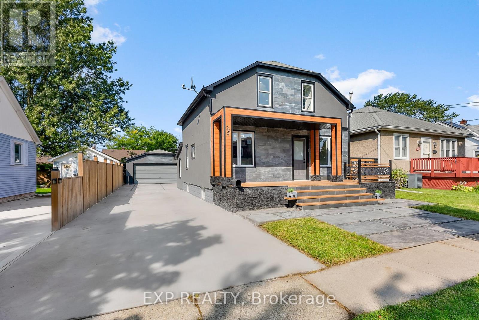 249 Wallace Avenue S, Welland, Ontario  L3B 1R7 - Photo 2 - X12614908