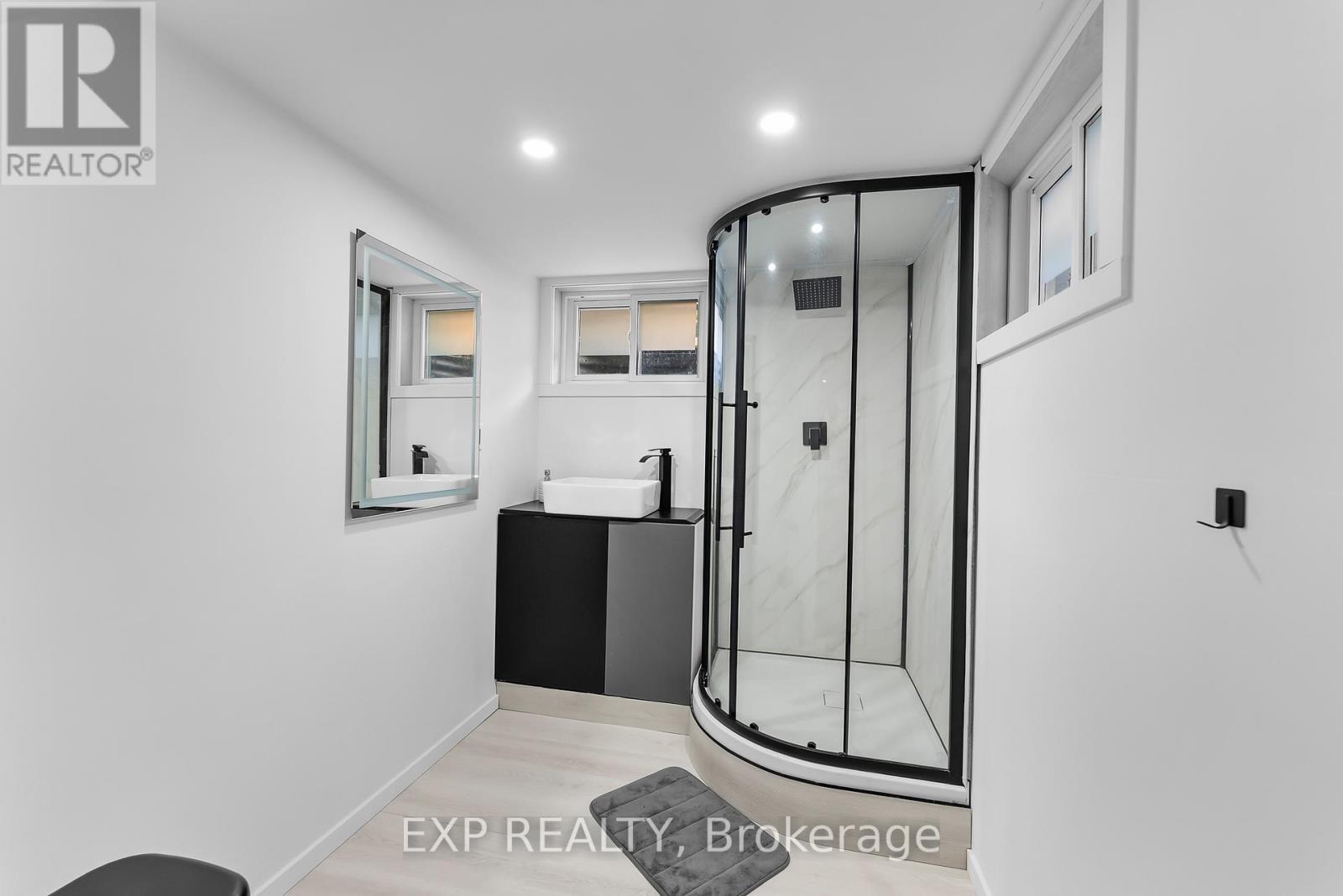 249 Wallace Avenue S, Welland, Ontario  L3B 1R7 - Photo 26 - X12614908