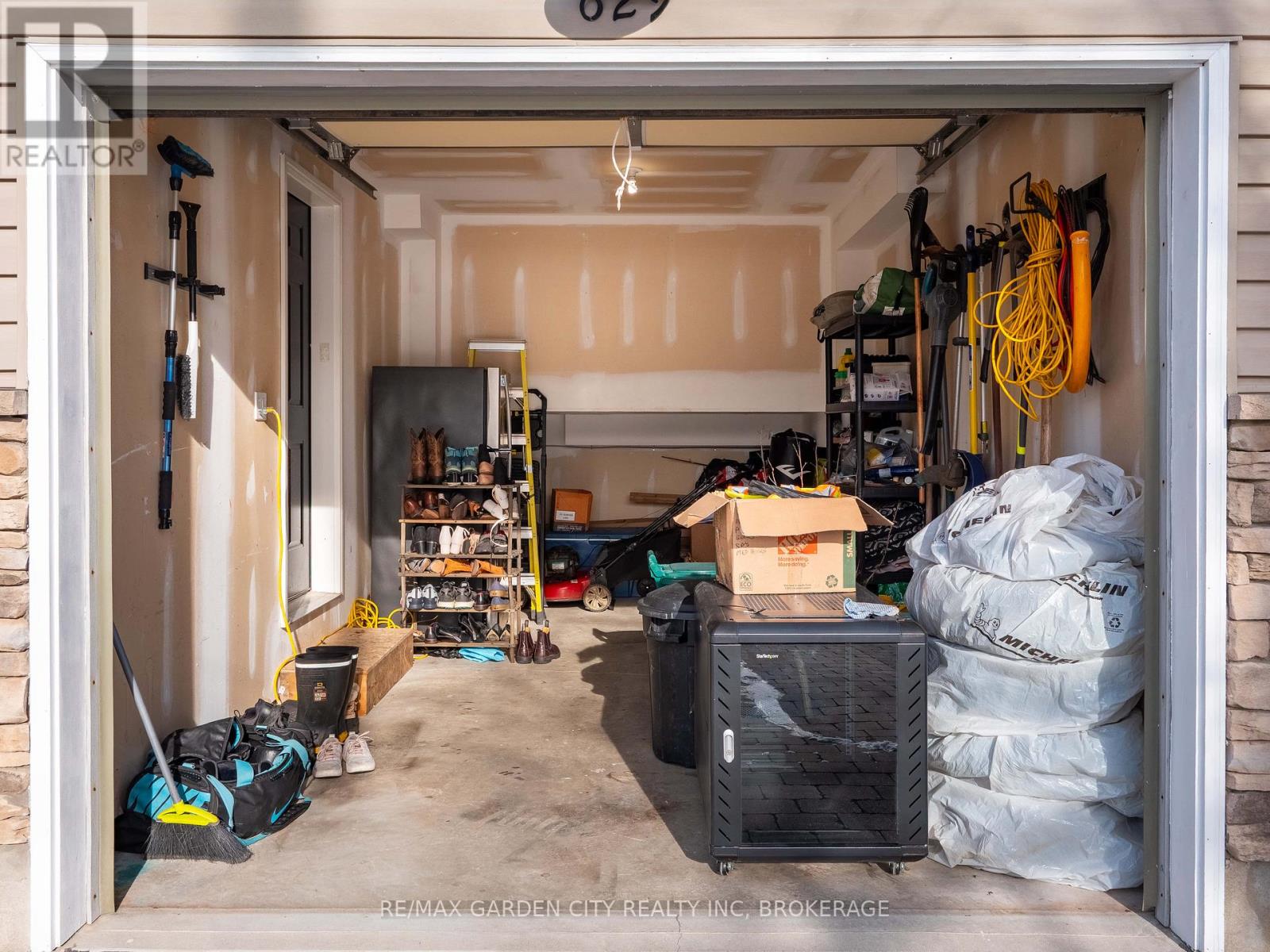 629 Broadway Avenue, Welland, Ontario  L3C 5M6 - Photo 24 - X12615346