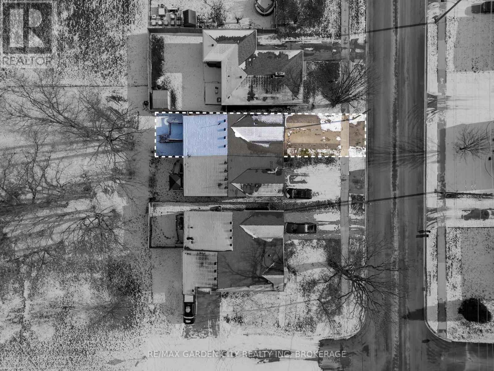 629 Broadway Avenue, Welland, Ontario  L3C 5M6 - Photo 38 - X12615346