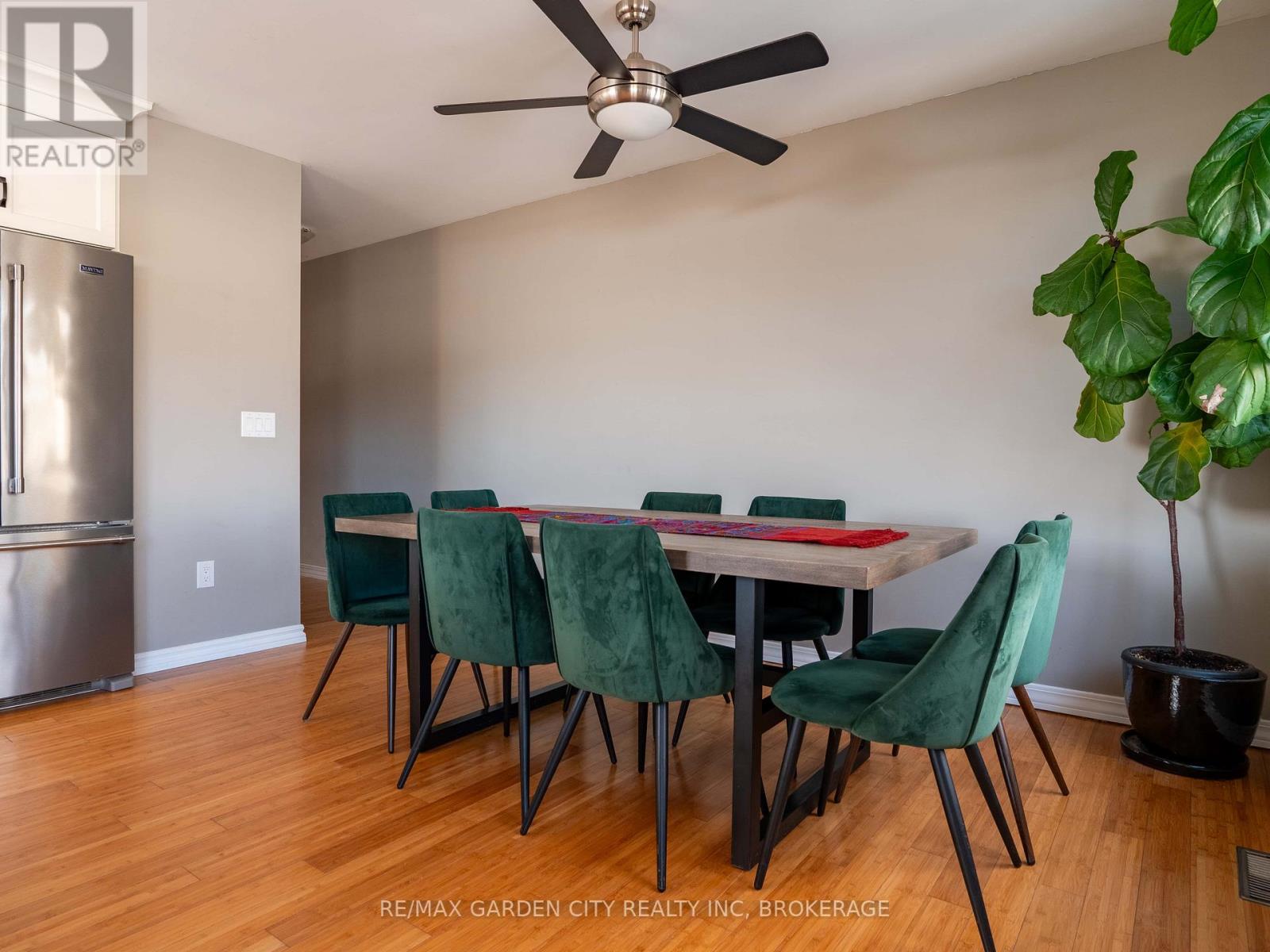 629 Broadway Avenue, Welland, Ontario  L3C 5M6 - Photo 5 - X12615346