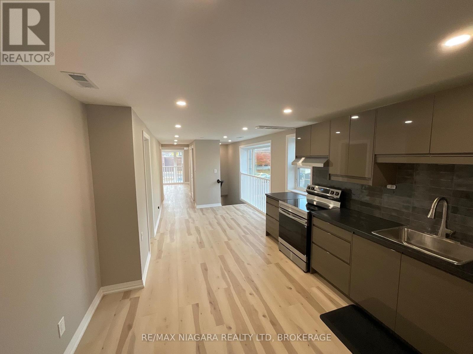 3976 PORTAGE ROAD, Niagara Falls, Ontario