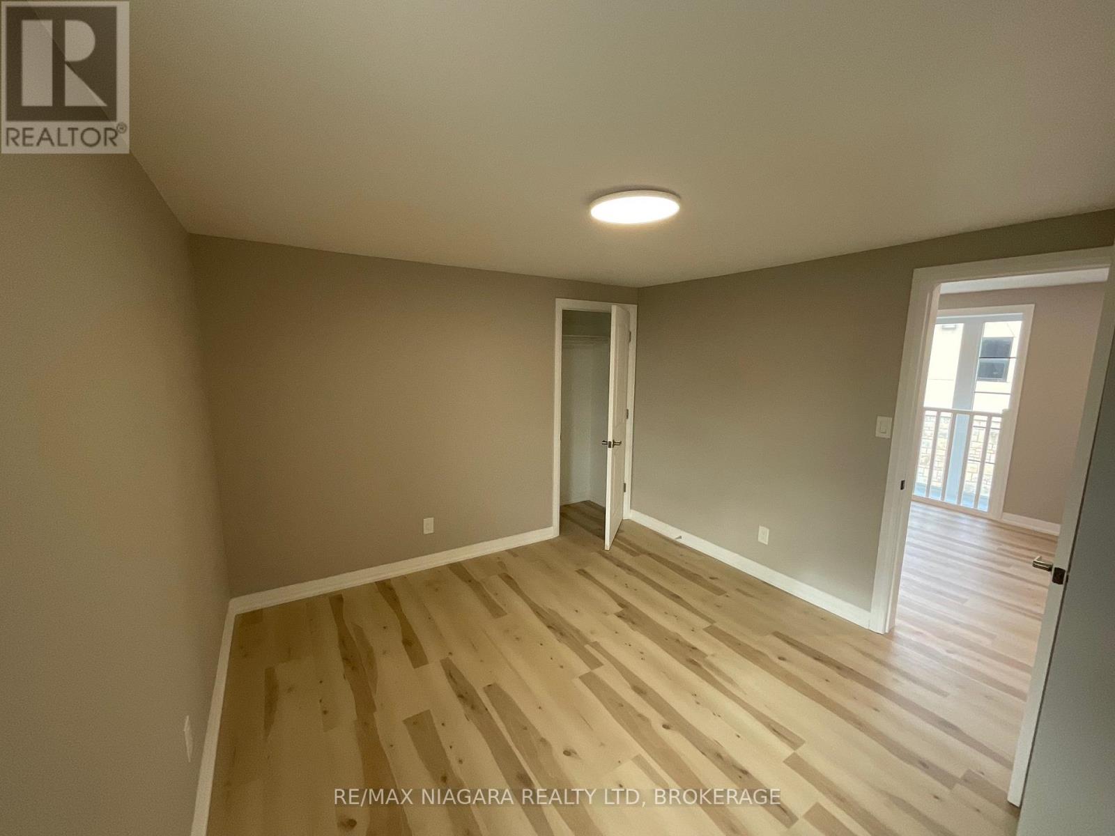 3976 Portage Road, Niagara Falls, Ontario  L2J 2K9 - Photo 16 - X12615590