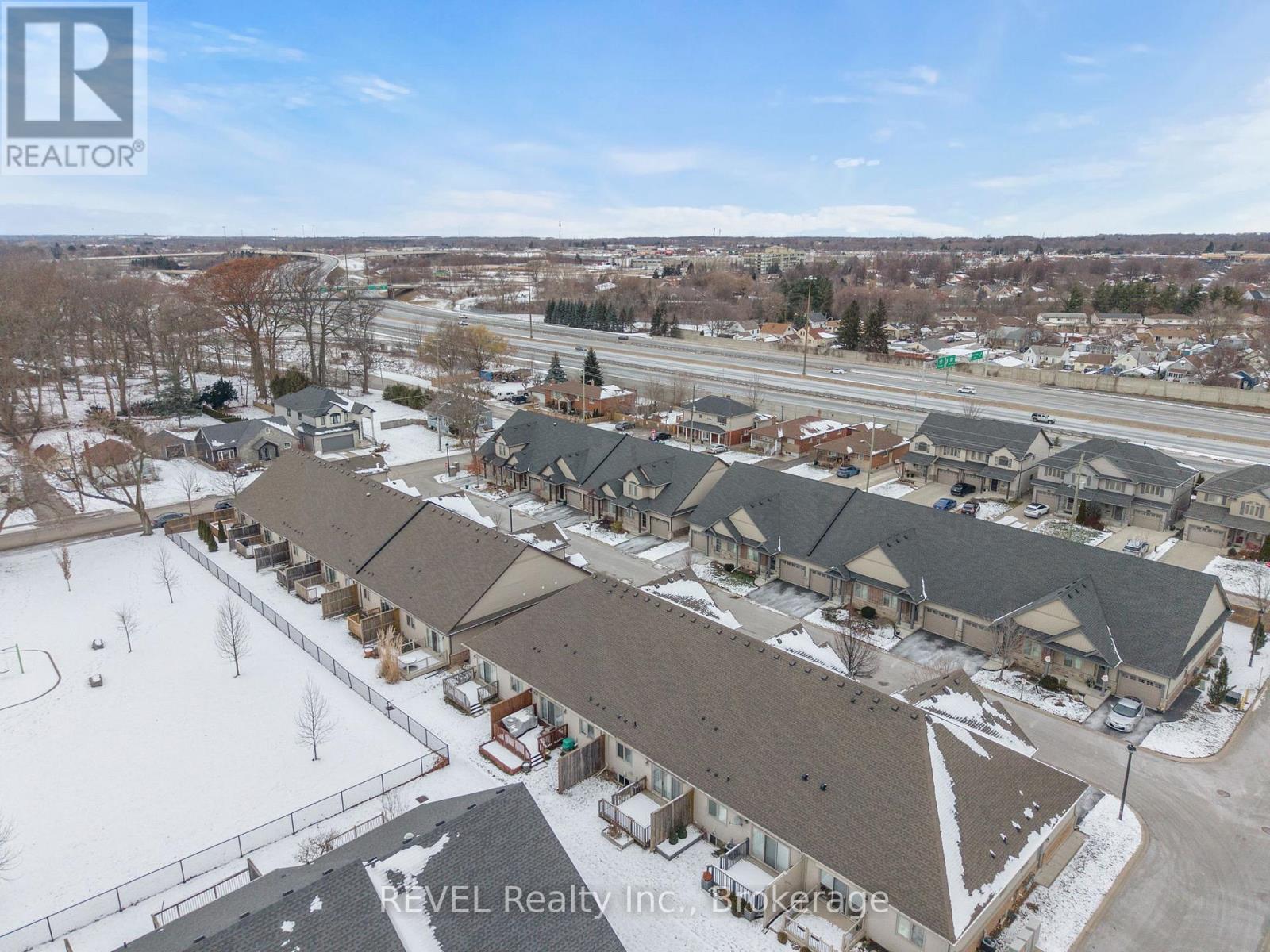 8 - 5490 Prince Edward Avenue, Niagara Falls, Ontario  L2G 0G5 - Photo 38 - X12627358