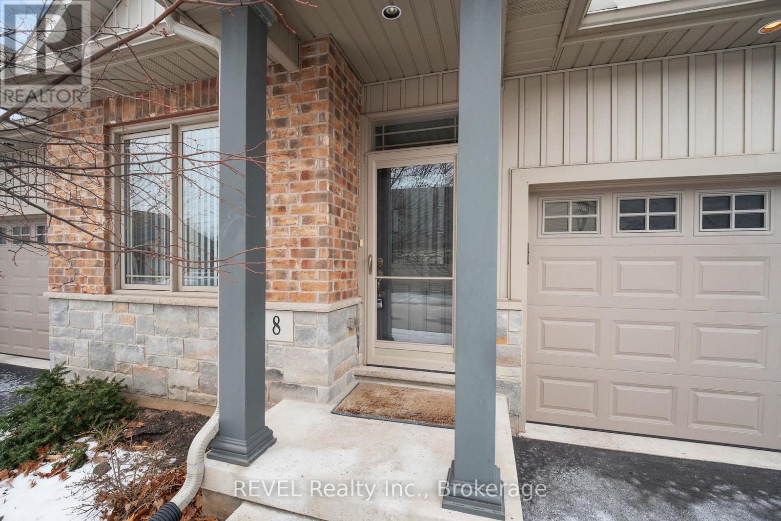 8 - 5490 Prince Edward Avenue, Niagara Falls, Ontario  L2G 0G5 - Photo 4 - X12627358