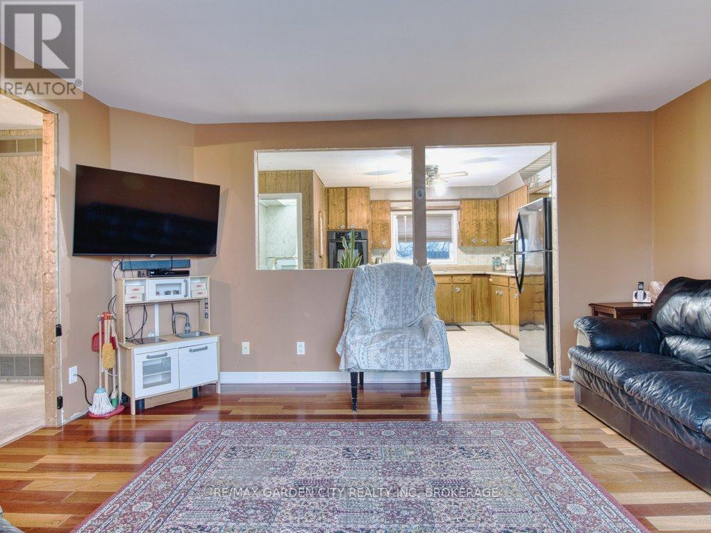 430 Concession 7 Road, Niagara-On-The-Lake, Ontario  L0S 1S0 - Photo 16 - X12627780