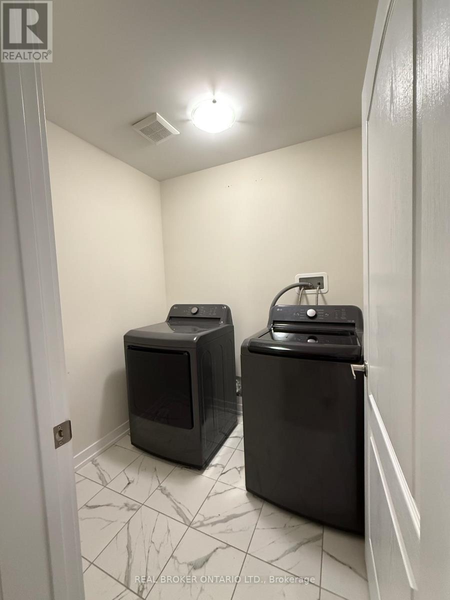 90 Sunflower Crescent, Thorold, Ontario  L3B 0L1 - Photo 24 - X12627976