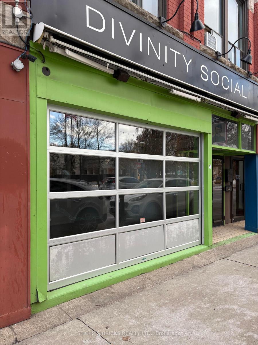 4337 QUEEN STREET, Niagara Falls, Ontario
