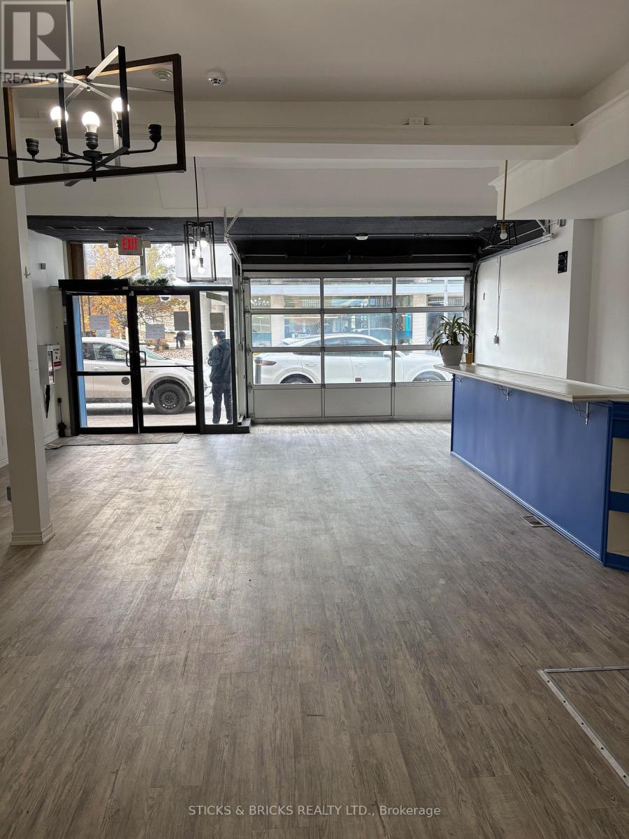 4337 Queen Street, Niagara Falls, Ontario  L2E 2K9 - Photo 2 - X12629778