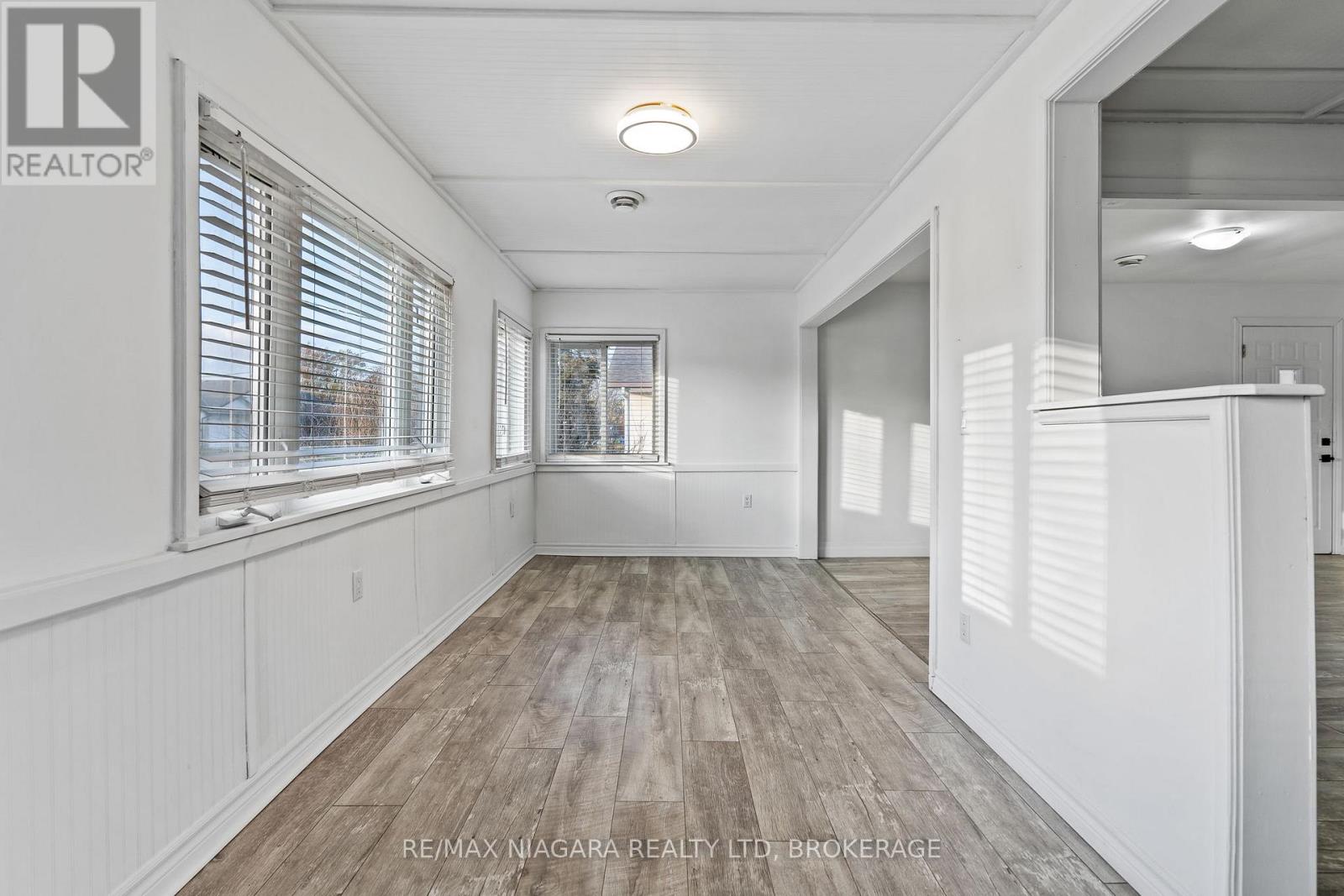 396 Fairview Road, Fort Erie, Ontario  L2A 4S2 - Photo 10 - X12630590