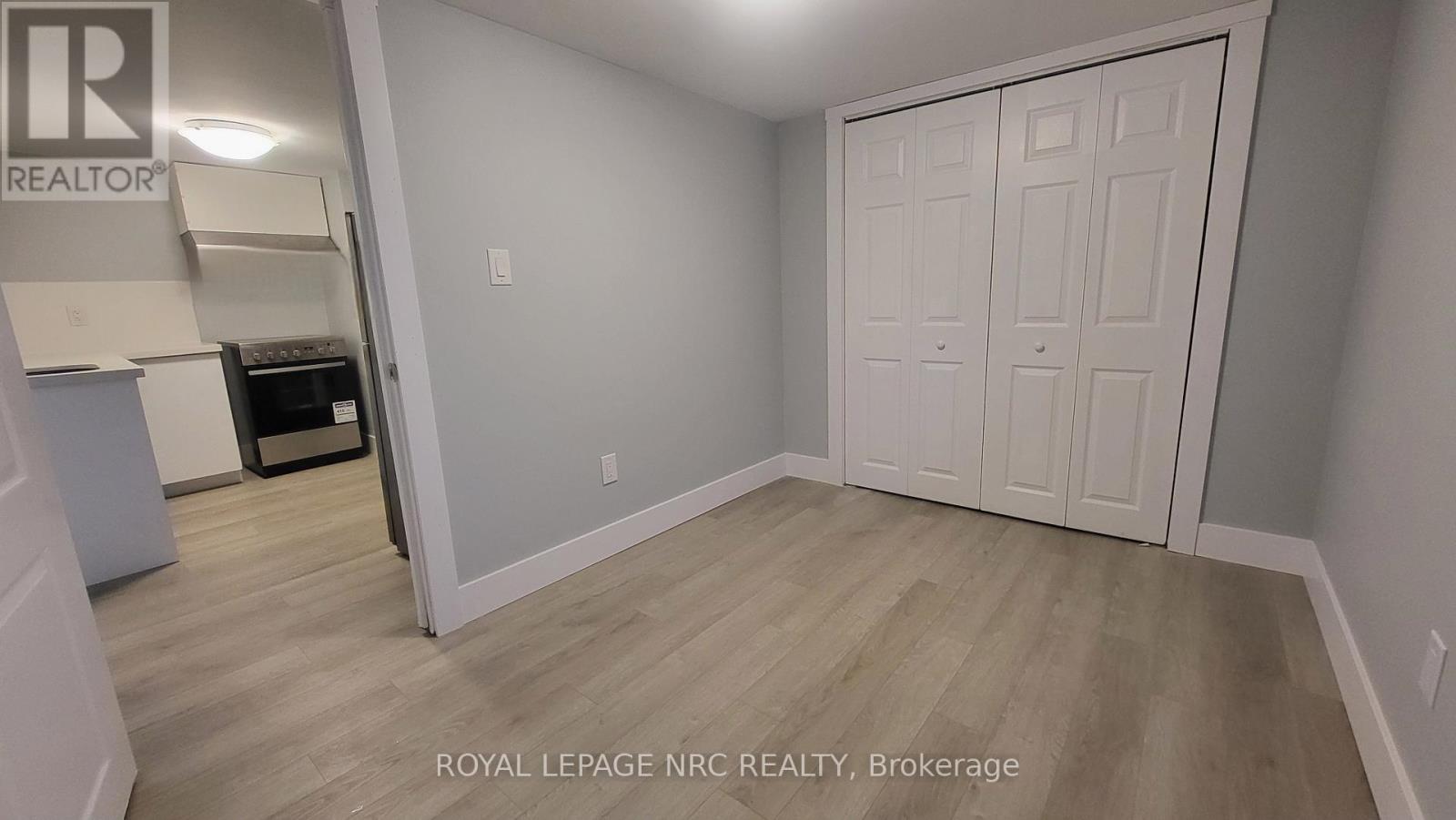 Basement Apartment - 27 Lasalle Street, Welland, Ontario  L3B 4J5 - Photo 5 - X12630706