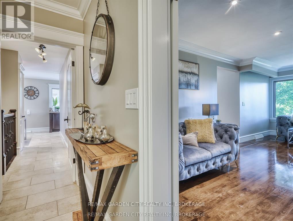 28 Marsdale Drive, St. Catharines, Ontario  L2T 3S3 - Photo 15 - X12631024