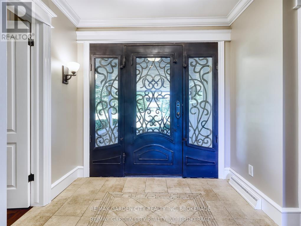 28 Marsdale Drive, St. Catharines, Ontario  L2T 3S3 - Photo 4 - X12631024