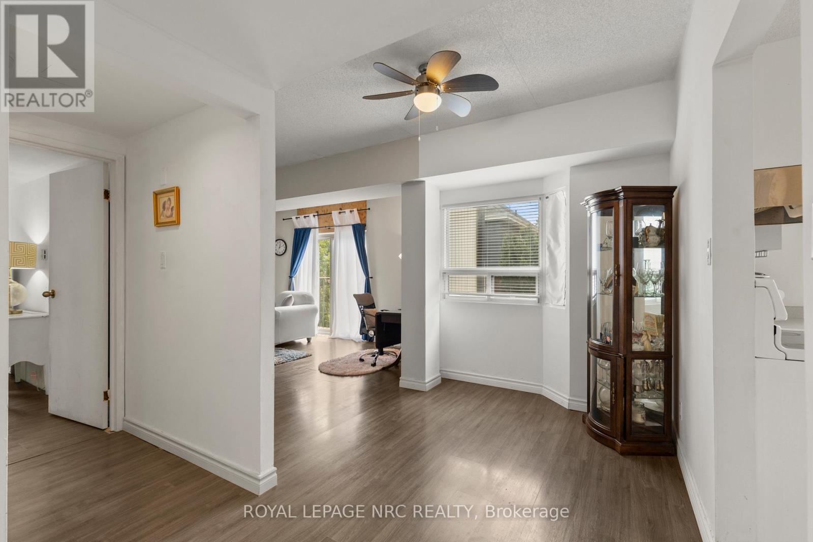 203 - 4872 Valley Way, Niagara Falls, Ontario  L2E 1W3 - Photo 13 - X12631654