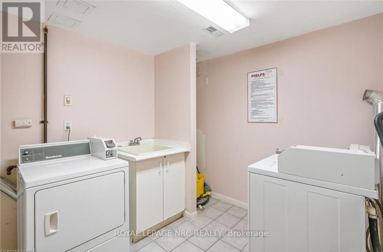 203 - 4872 Valley Way, Niagara Falls, Ontario  L2E 1W3 - Photo 17 - X12631654