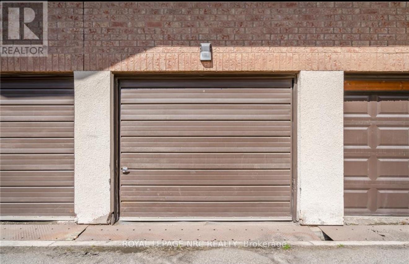 203 - 4872 Valley Way, Niagara Falls, Ontario  L2E 1W3 - Photo 21 - X12631654