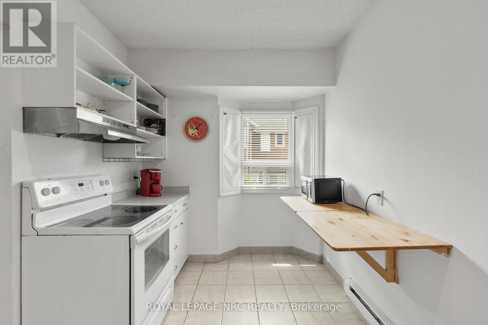 203 - 4872 Valley Way, Niagara Falls, Ontario  L2E 1W3 - Photo 7 - X12631654