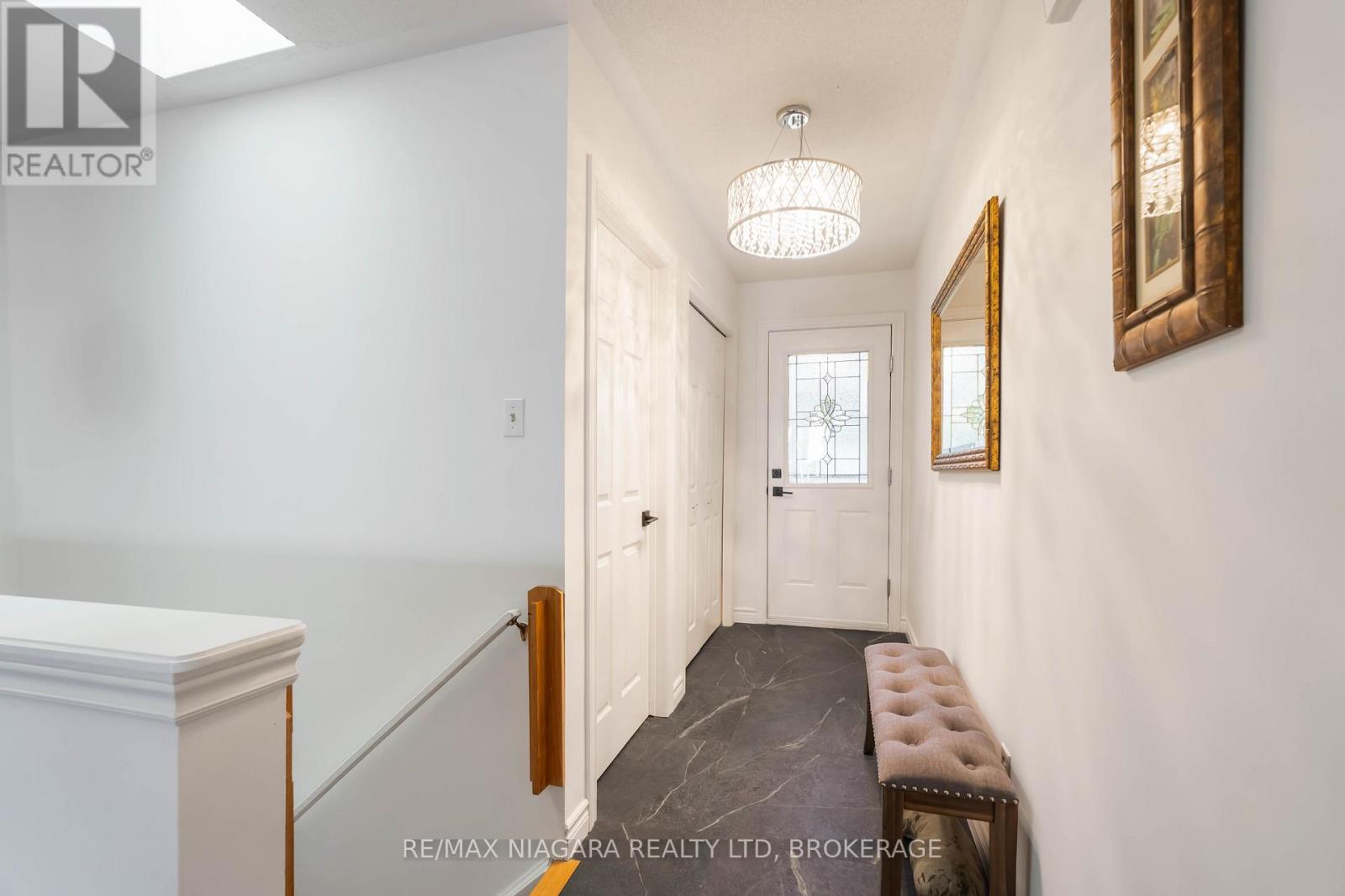 14 - 165 Main Street E, Grimsby, Ontario  L3M 1P2 - Photo 3 - X12631806