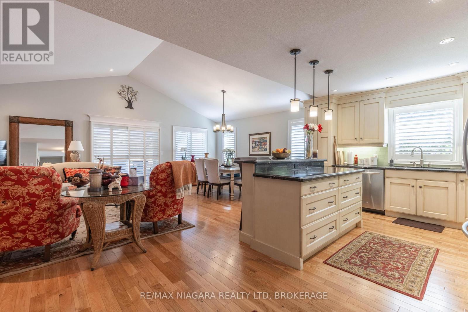 19 - 310 Ridge Road S, Fort Erie, Ontario  L0S 1N0 - Photo 9 - X12634918