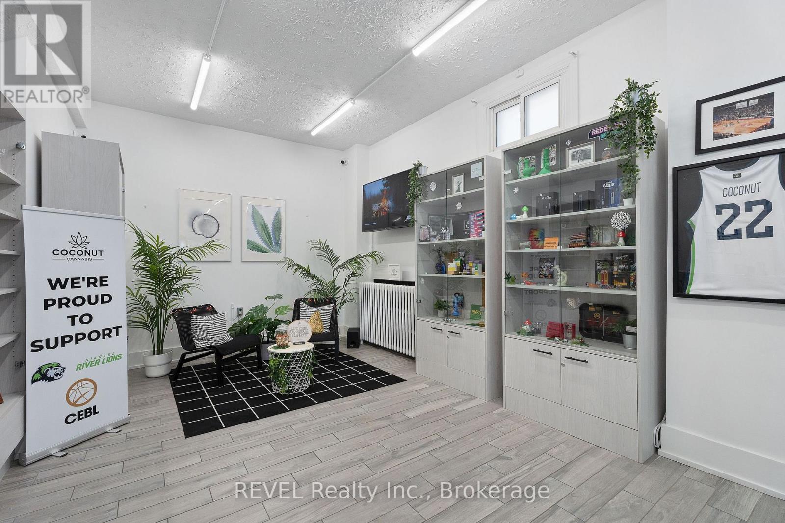 50 Front Street N, Thorold, Ontario  L2V 1X5 - Photo 6 - X12635694