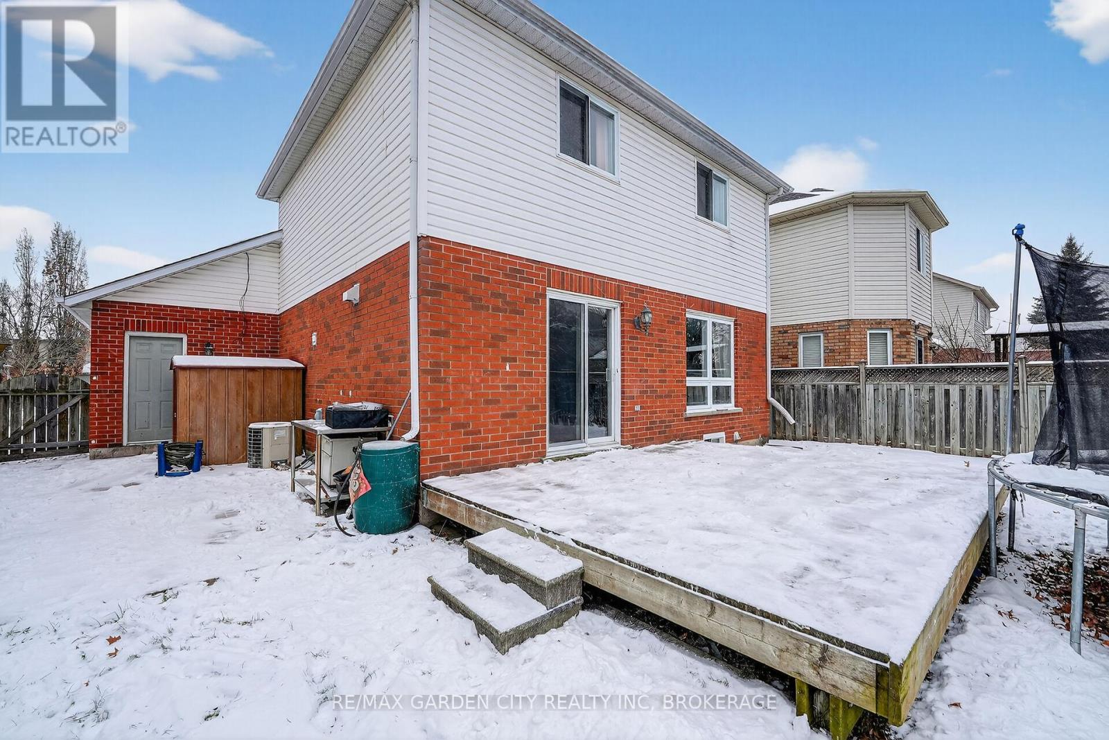 218 Confederation Avenue, Thorold, Ontario  L2V 5A2 - Photo 35 - X12635956