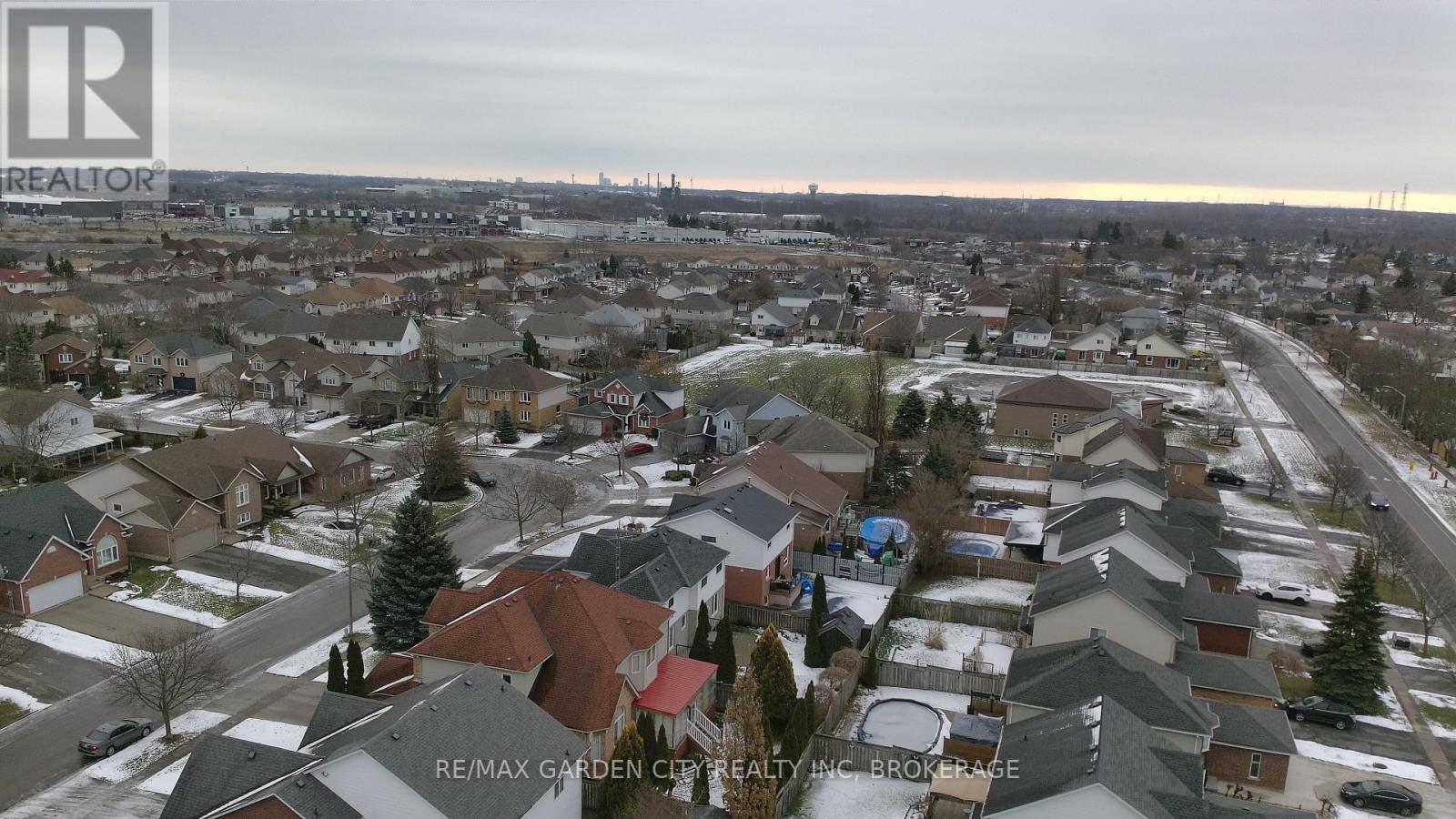 218 Confederation Avenue, Thorold, Ontario  L2V 5A2 - Photo 41 - X12635956