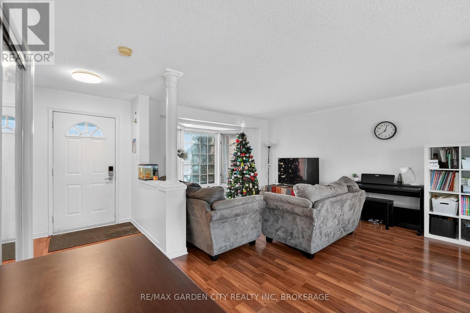 218 Confederation Avenue, Thorold, Ontario  L2V 5A2 - Photo 6 - X12635956